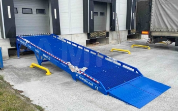 Vaste laadrapm zonder horizontaal platform